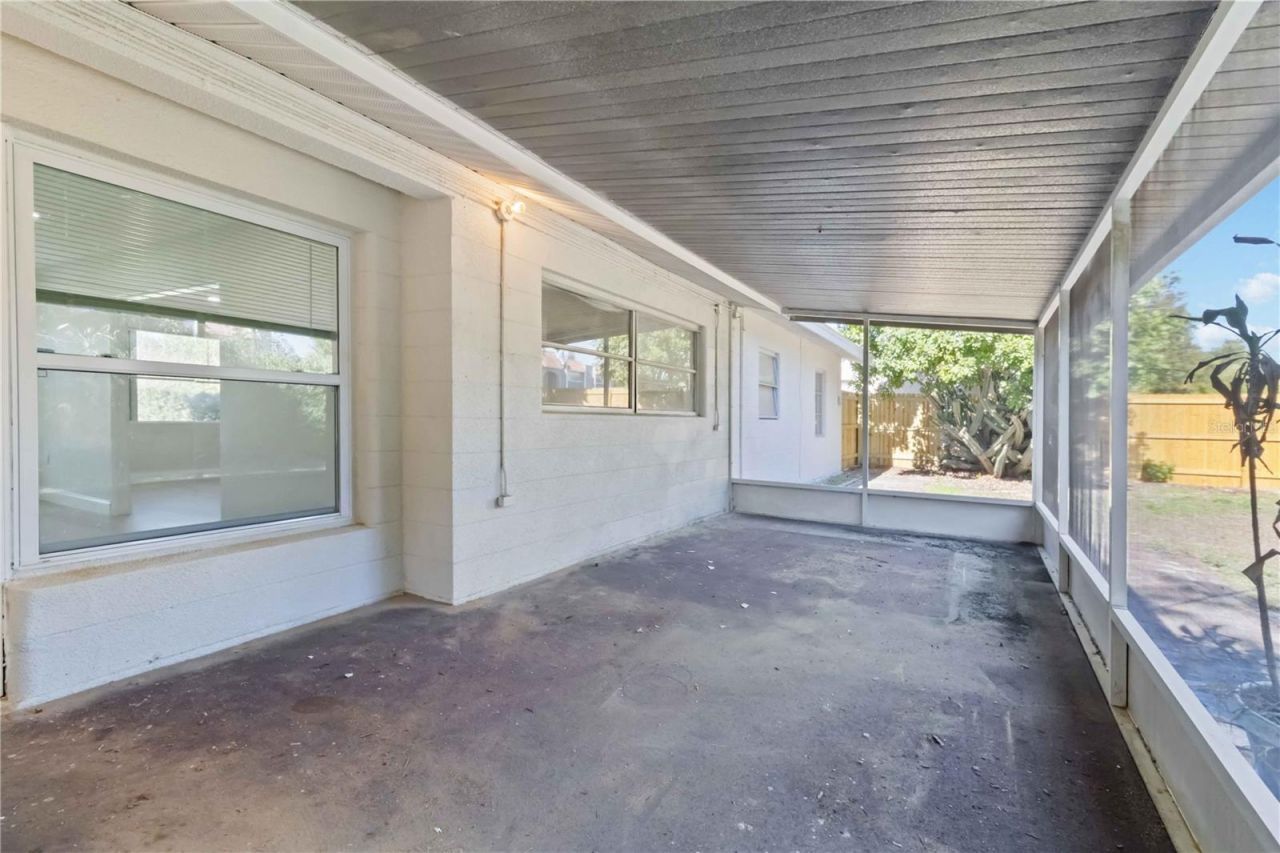 5337 60th Street N, Kenneth City, FL 33709 Photo