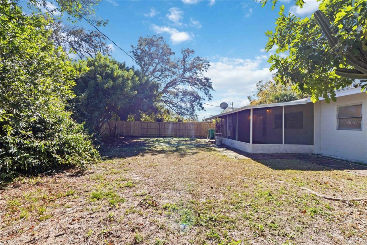 5337 60th Street N, Kenneth City, FL 33709 Photo