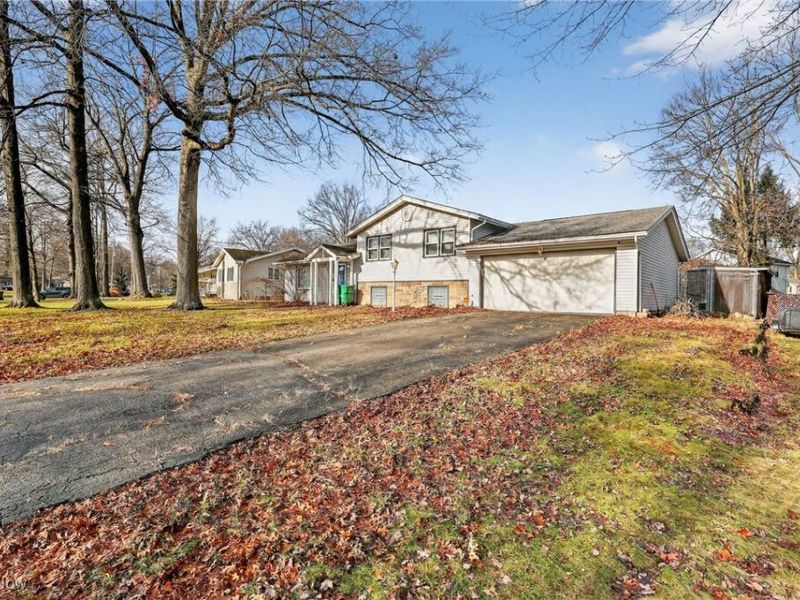 3786 Bryant Drive, Youngstown, OH 44511 Photo 2