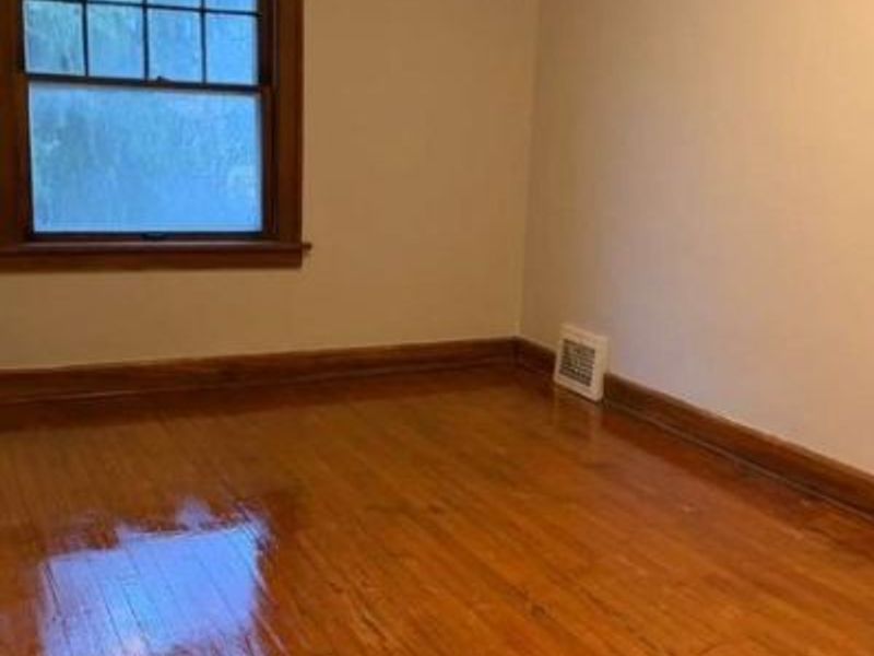 72 Harriman Avenue, Unit 2, Bedford, OH 44146 Photo 4