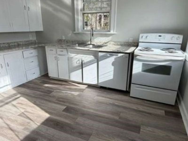 72 Harriman Avenue, Unit 2, Bedford, OH 44146 Photo 6