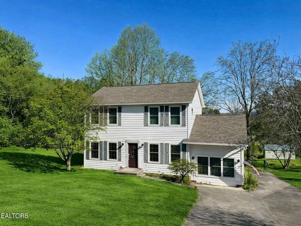 408 E Mountain View Rd, Corryton, TN 37721