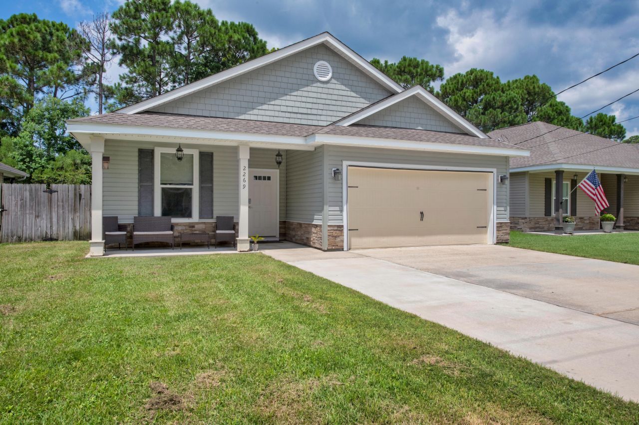 2269 Tom Street, Navarre, FL 32566 Main Photo