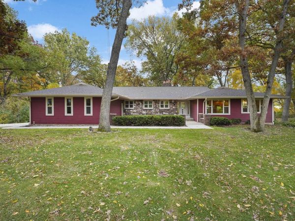 2945 Wyndwood Way, Sun Prairie, WI 53590