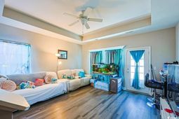 724 Hobonny Loop photo 4