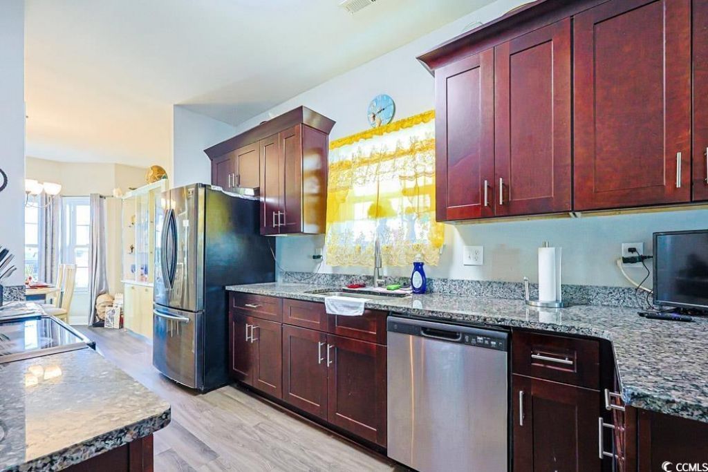 724 Hobonny Loop Photo 7