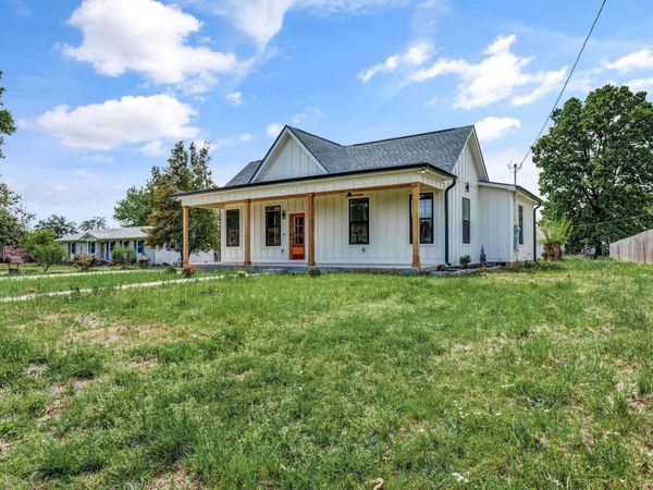 107 Shady St, Summertown, TN 38483