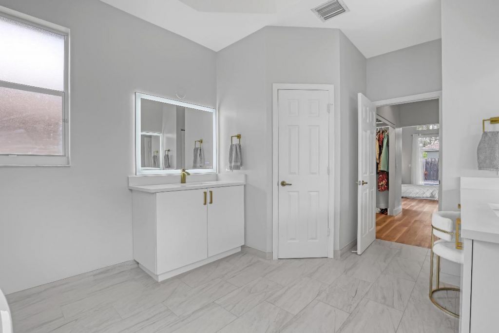 2150 NW 125th Terrace, Pembroke Pines, FL 33028 Photo