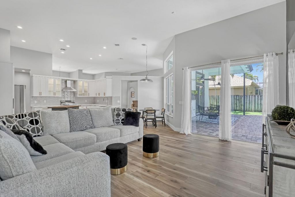 2150 NW 125th Terrace, Pembroke Pines, FL 33028 Photo