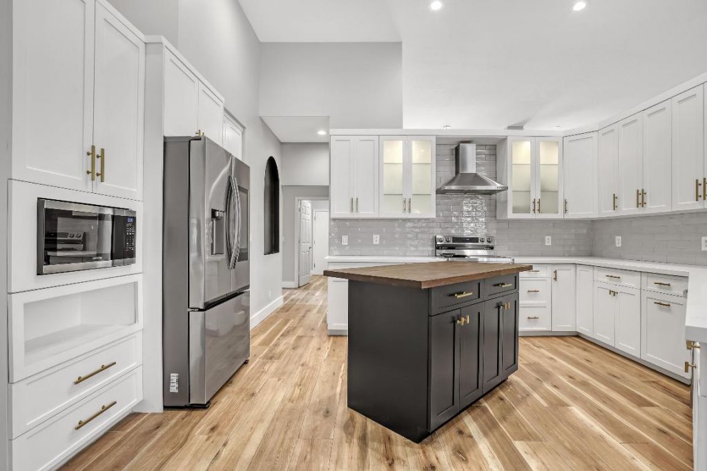 2150 NW 125th Terrace, Pembroke Pines, FL 33028 Photo