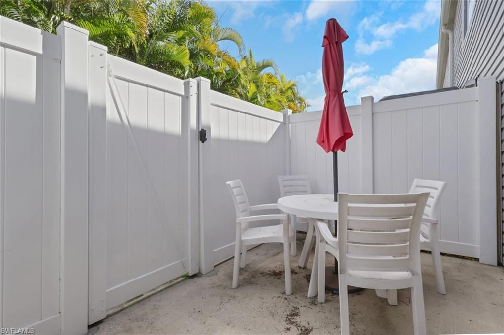 4641 SW Santa Barbara Pl, Unit 2, Cape Coral, FL 33914 Photo