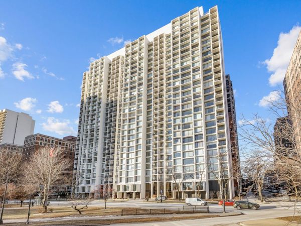 3200 N Lake Shore Drive, Unit 1403, Chicago, IL 60657