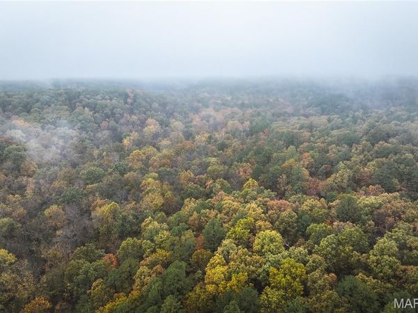 4 Lodge Road, Bourbon, MO 65565