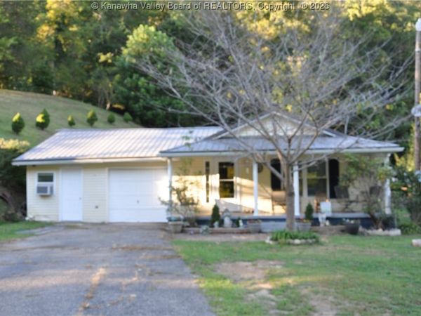 1165 Camp Creek Road, Julian, WV 25529