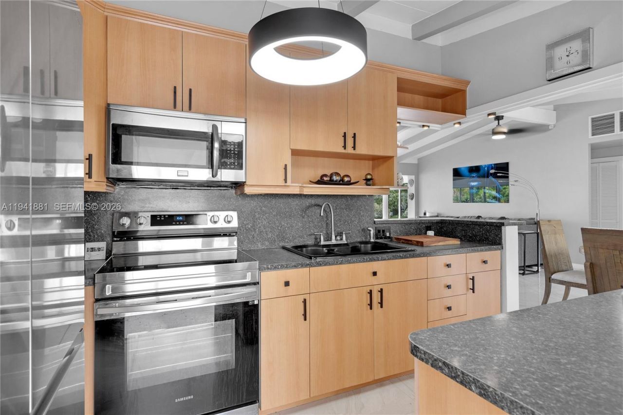 2430 Key Largo Lane, Fort Lauderdale, FL 33312 Photo