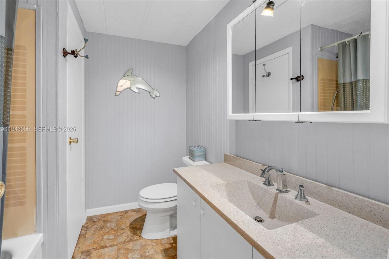 808 S Silver Circle , Key Largo, FL 33037 Photo