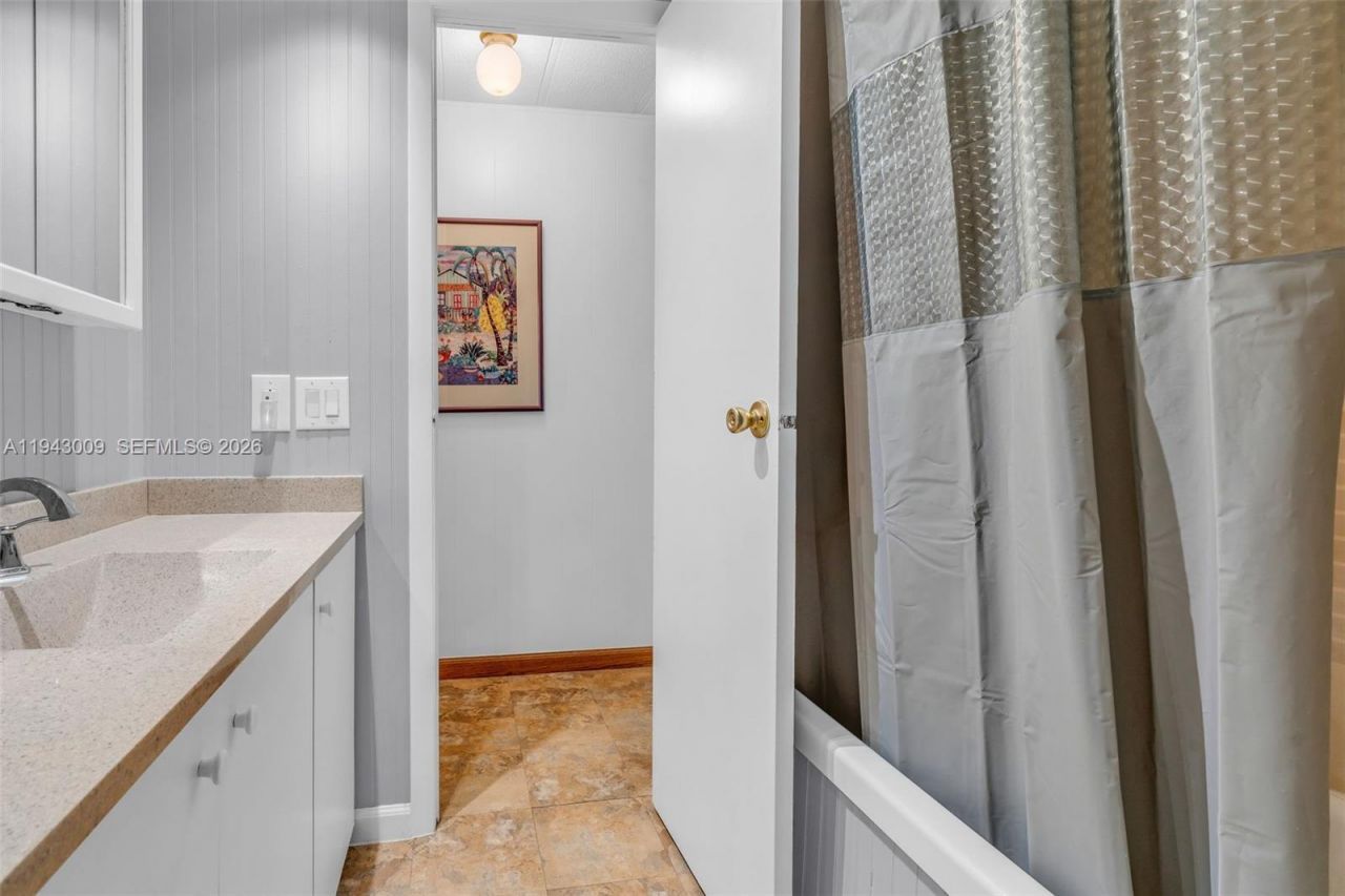 808 S Silver Circle , Key Largo, FL 33037 Photo