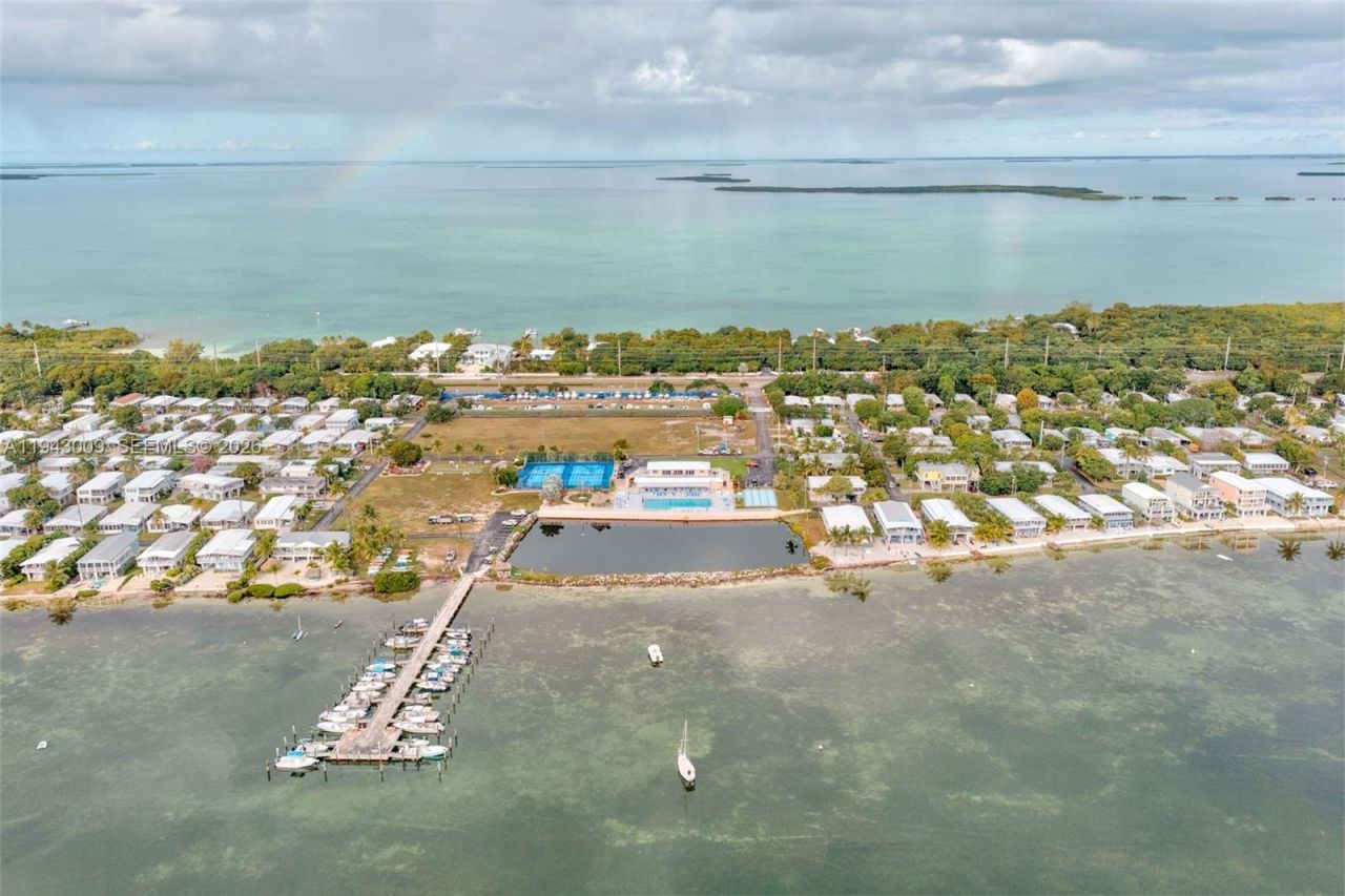 808 S Silver Circle , Key Largo, FL 33037 Photo