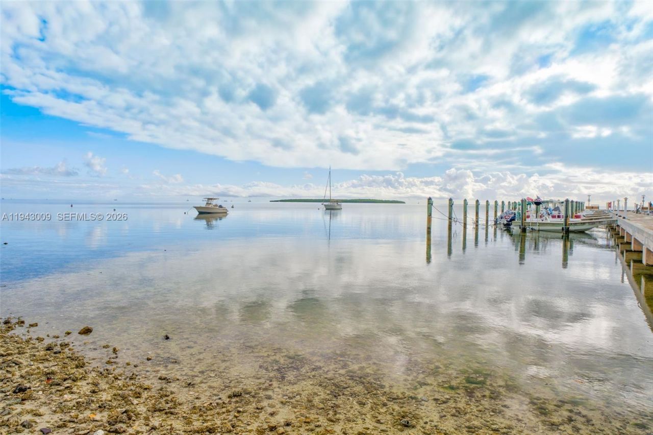 808 S Silver Circle , Key Largo, FL 33037 Photo
