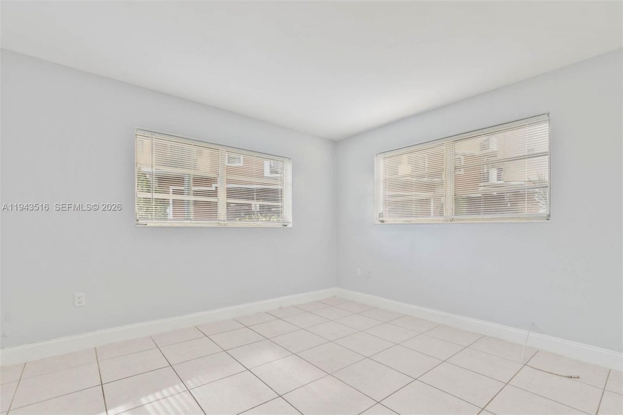 7324 SW 82nd St, Unit B108, Miami, FL 33143 Photo