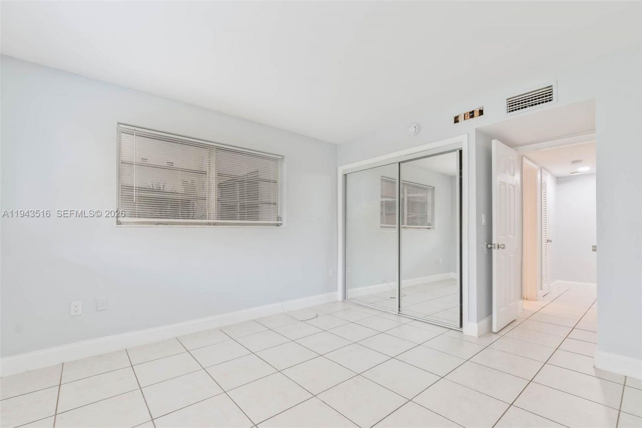 7324 SW 82nd St, Unit B108, Miami, FL 33143 Photo