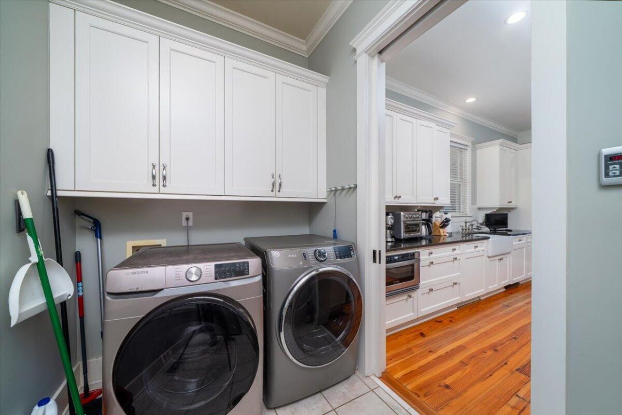 811 W Ashley Avenue Photo 20