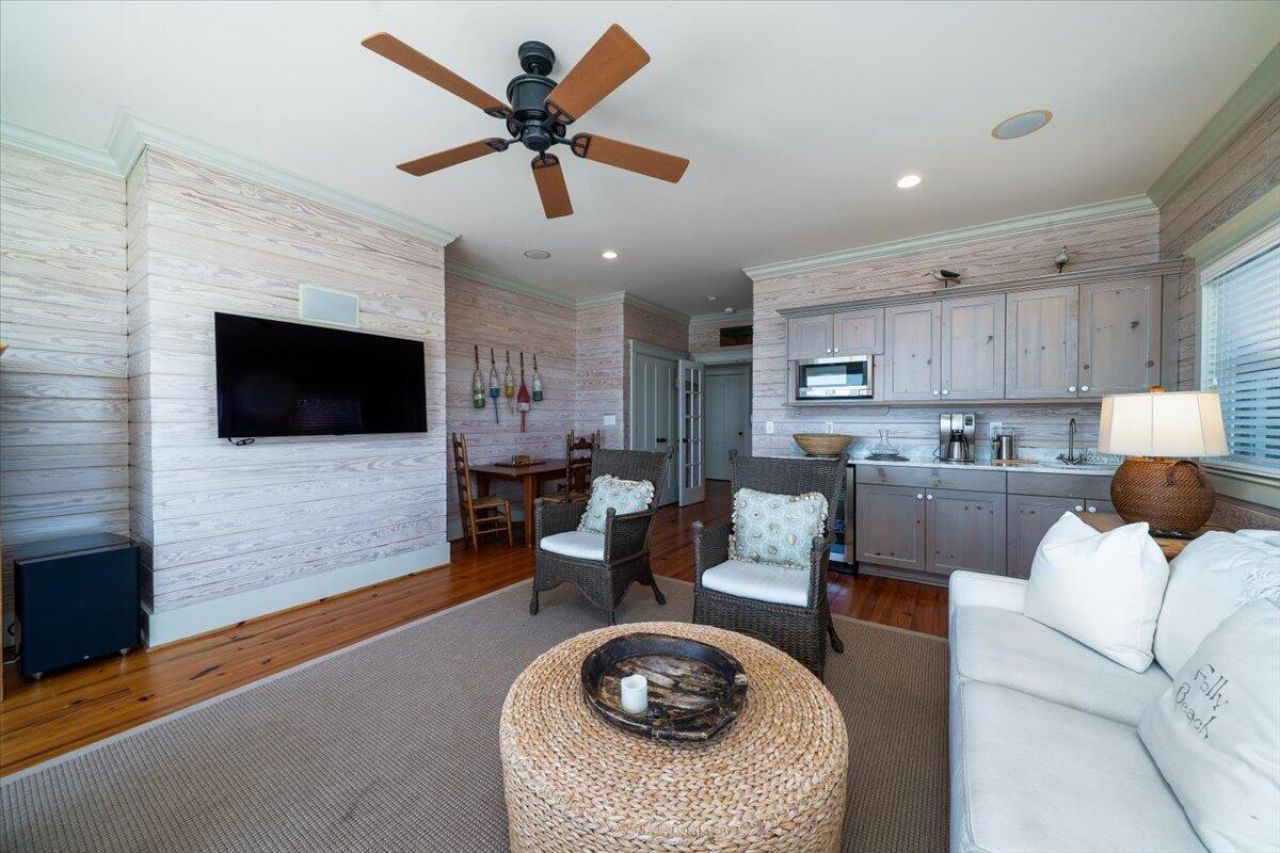 811 W Ashley Avenue Photo 31