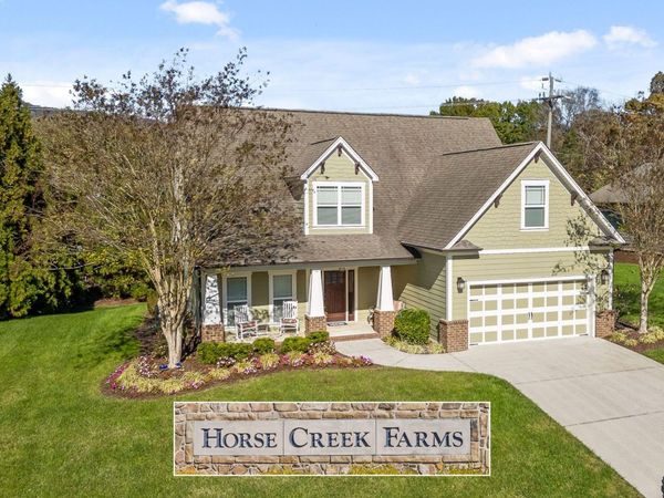 881 Lynnstone Drive, Chattanooga, TN 37405