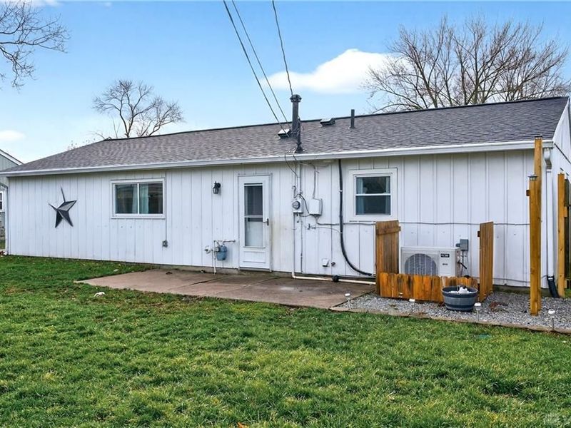 922 Styer Drive, New Carlisle, OH 45344 Photo 5