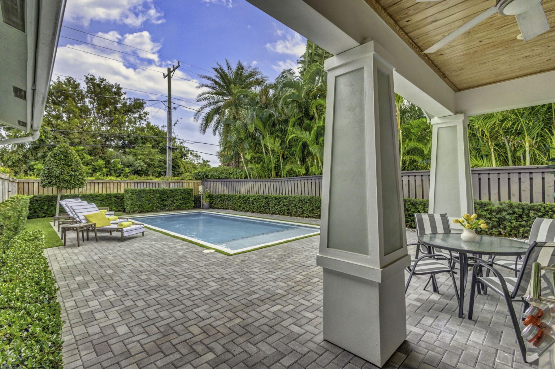 1218 N Palmway, Lake Worth Beach, FL 33460 Photo