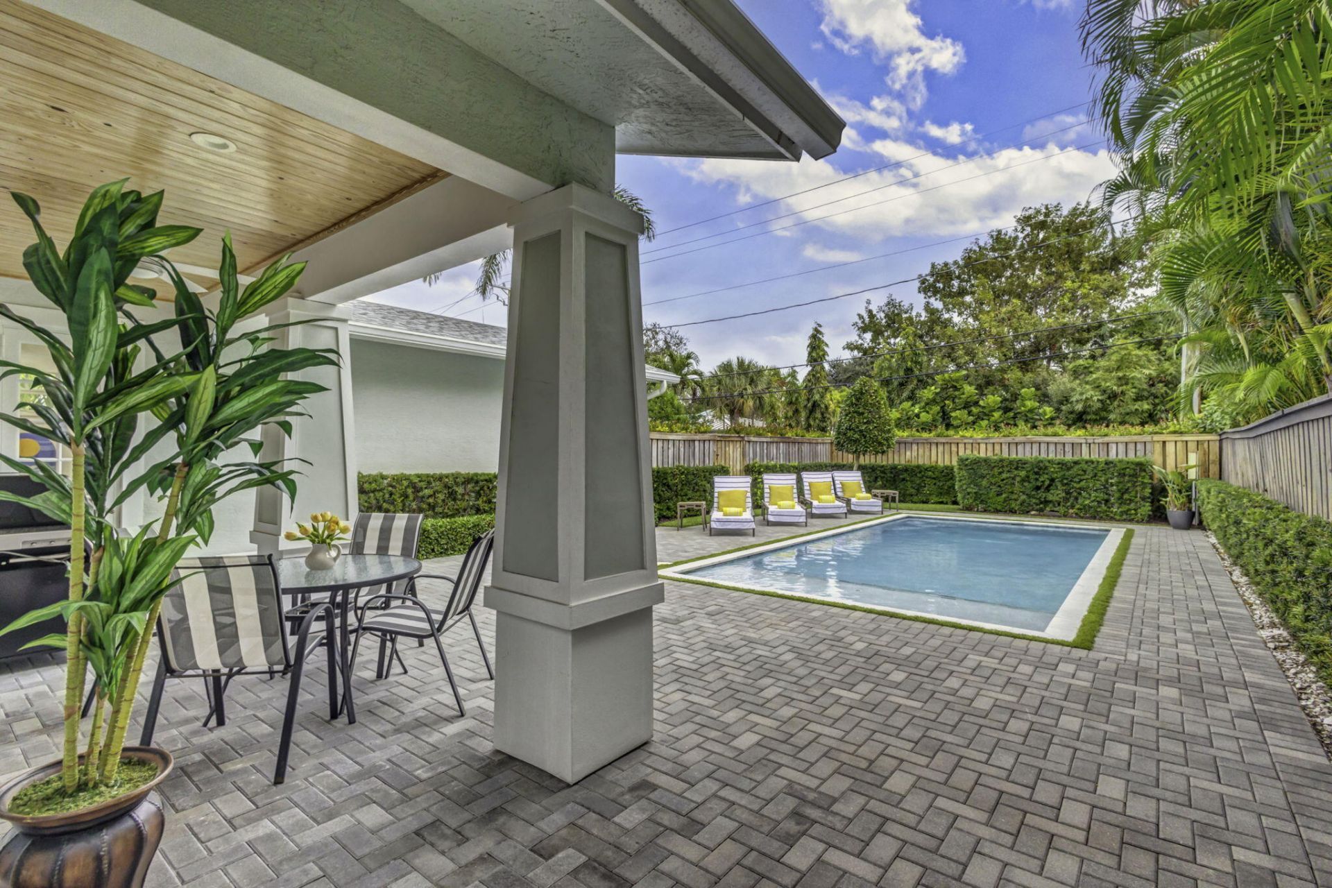 1218 N Palmway, Lake Worth Beach, FL 33460 Photo