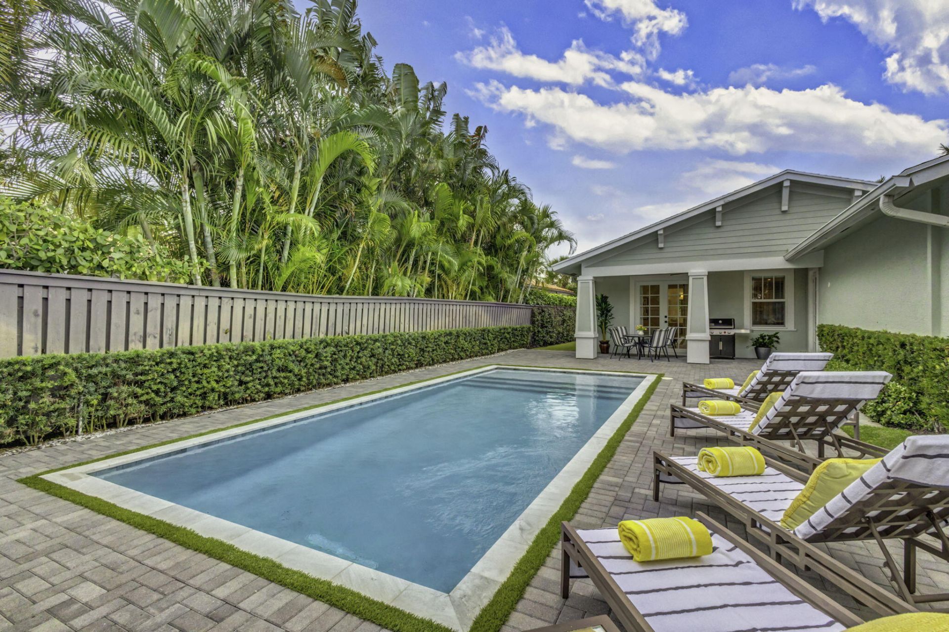 1218 N Palmway, Lake Worth Beach, FL 33460 Photo