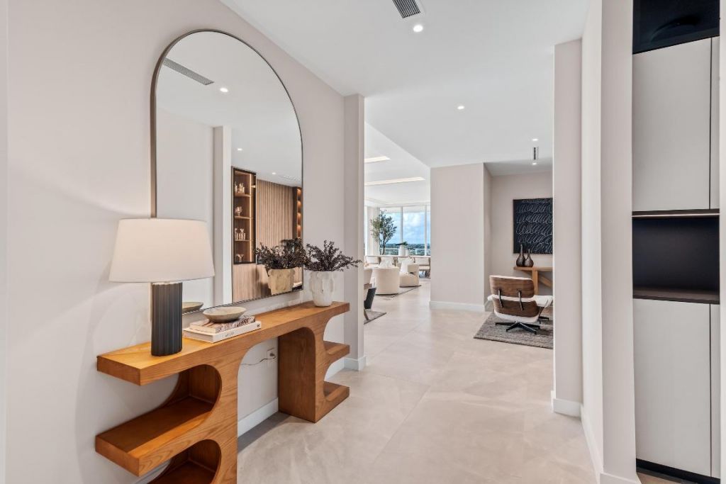 220 SE Mizner Boulevard, Unit Ph-24, Boca Raton, FL 33432 Photo