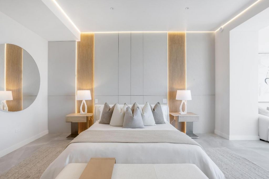 220 SE Mizner Boulevard, Unit Ph-24, Boca Raton, FL 33432 Photo