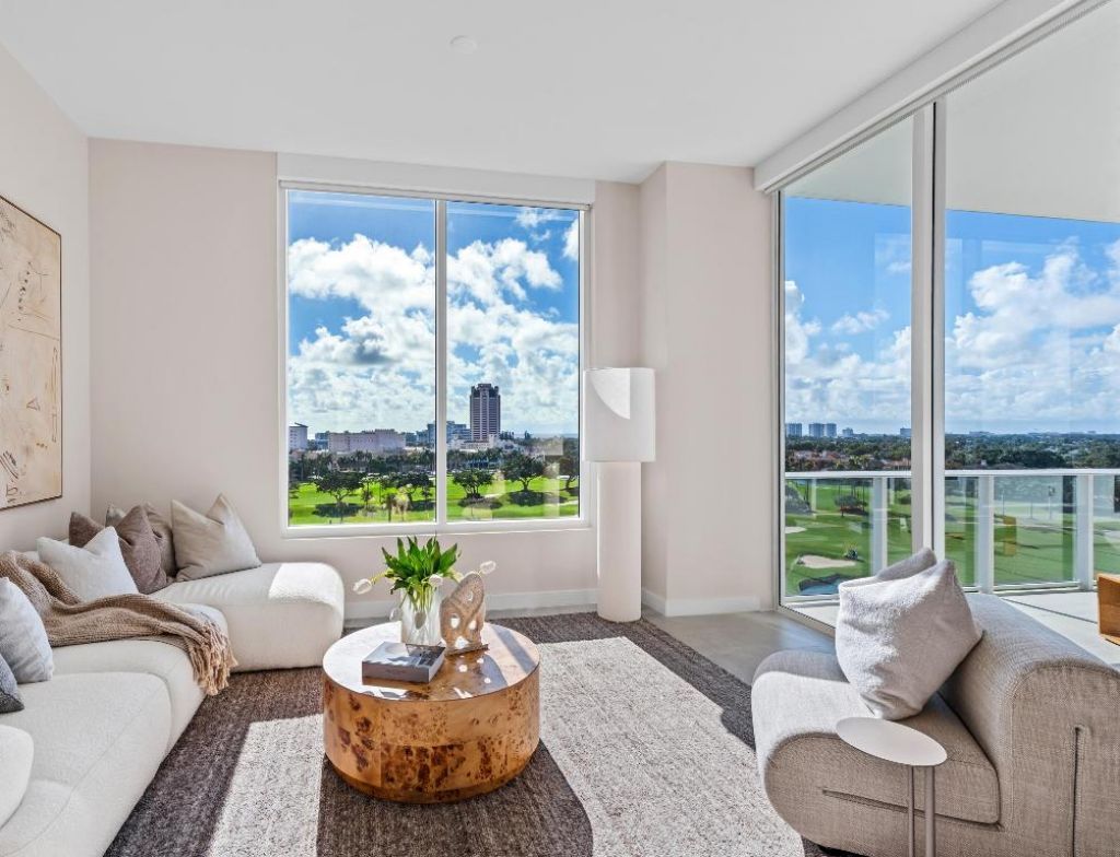 220 SE Mizner Boulevard, Unit Ph-24, Boca Raton, FL 33432 Photo