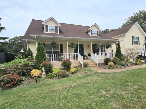 206 State Ave, Lawrenceburg, TN 38464