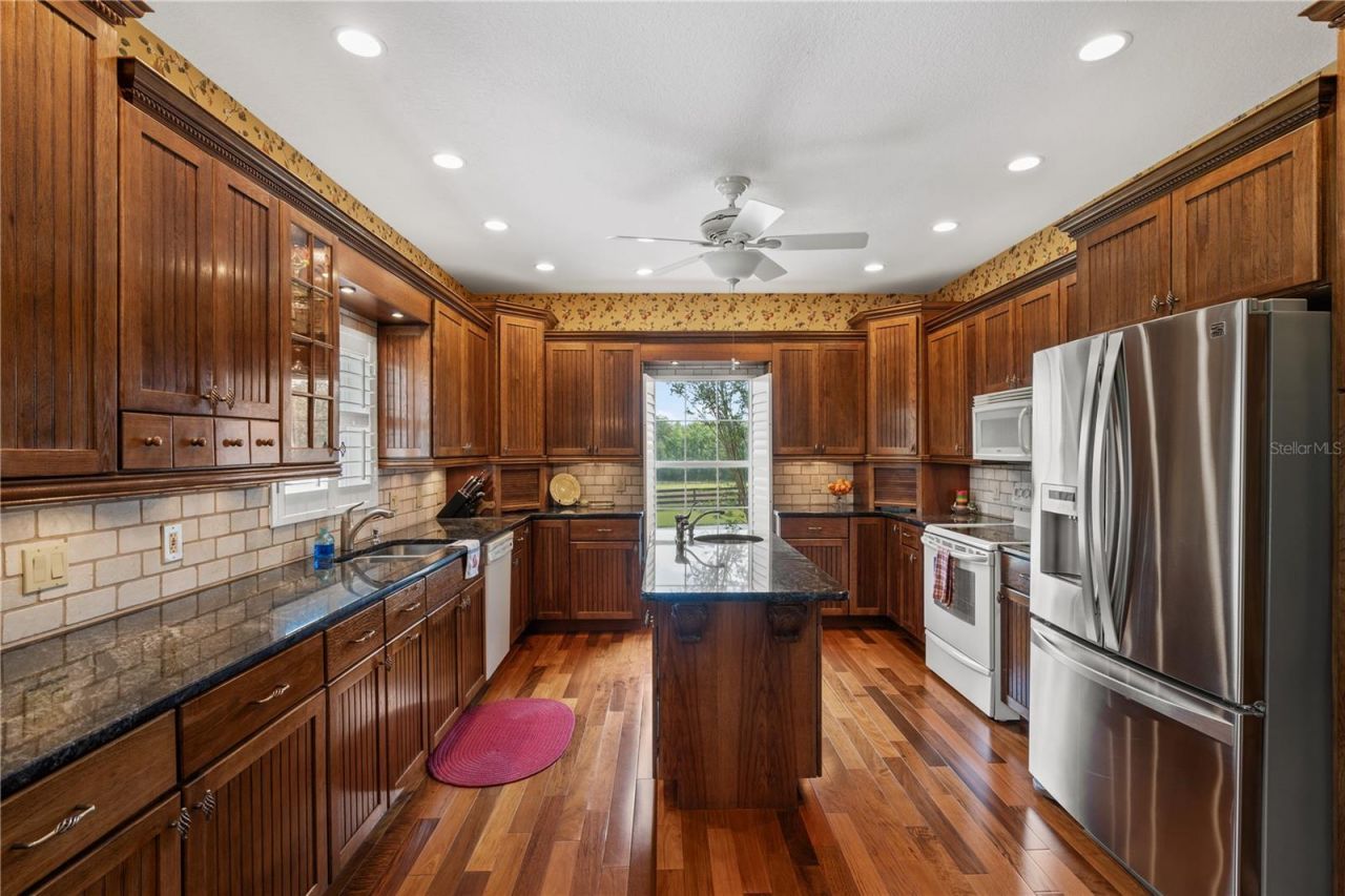 12345 Citrus Way, Brooksville, FL 34601 Photo