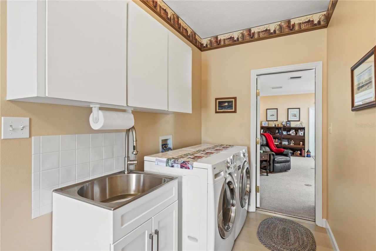 12345 Citrus Way, Brooksville, FL 34601 Photo