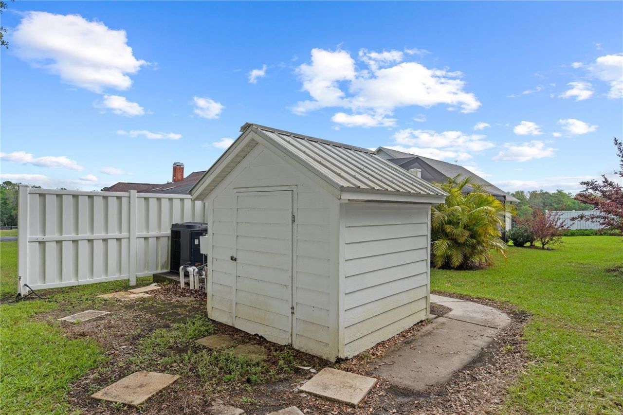 12345 Citrus Way, Brooksville, FL 34601 Photo