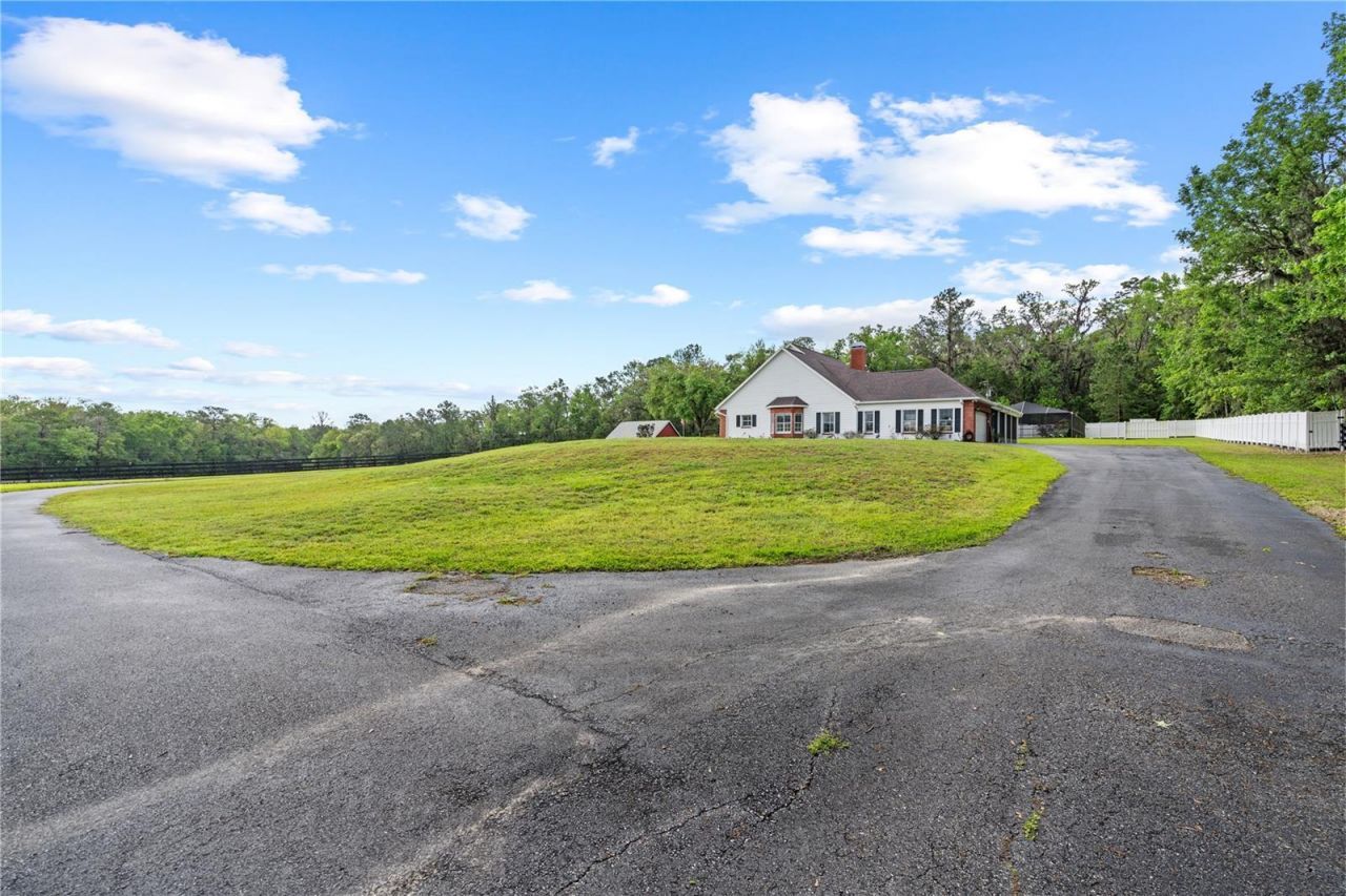 12345 Citrus Way, Brooksville, FL 34601 Photo