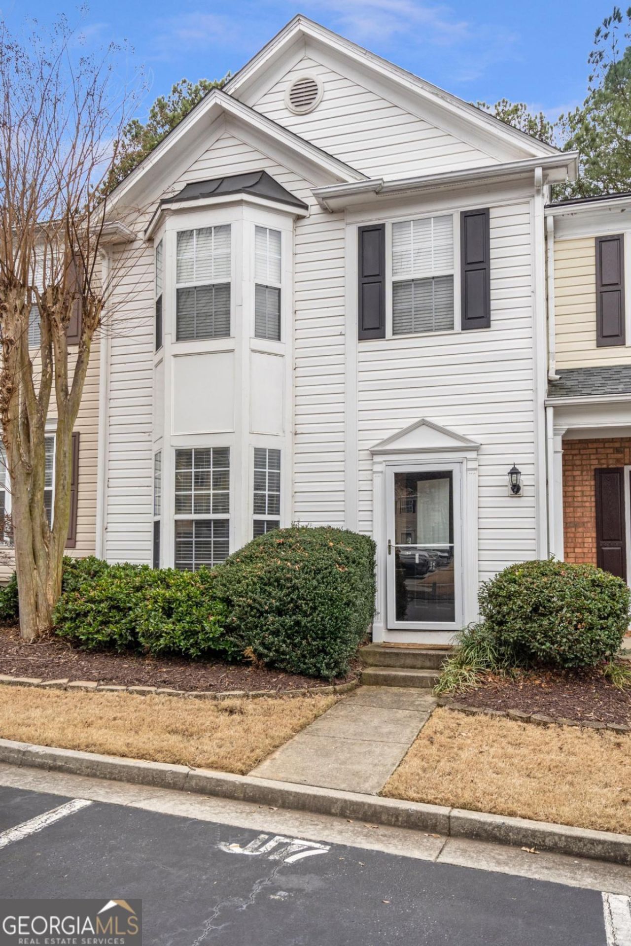 10900 Wittenridge Drive, Unit J8, Alpharetta, GA 30022 Main Photo