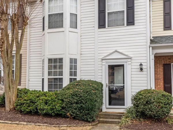 10900 Wittenridge Drive, Unit J8, Alpharetta, GA 30022