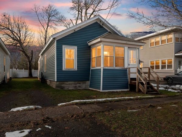 205 Mccool Avenue, East Syracuse, NY 13057