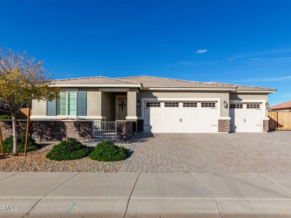 18378 W PIONEER Street, Goodyear, AZ 85338