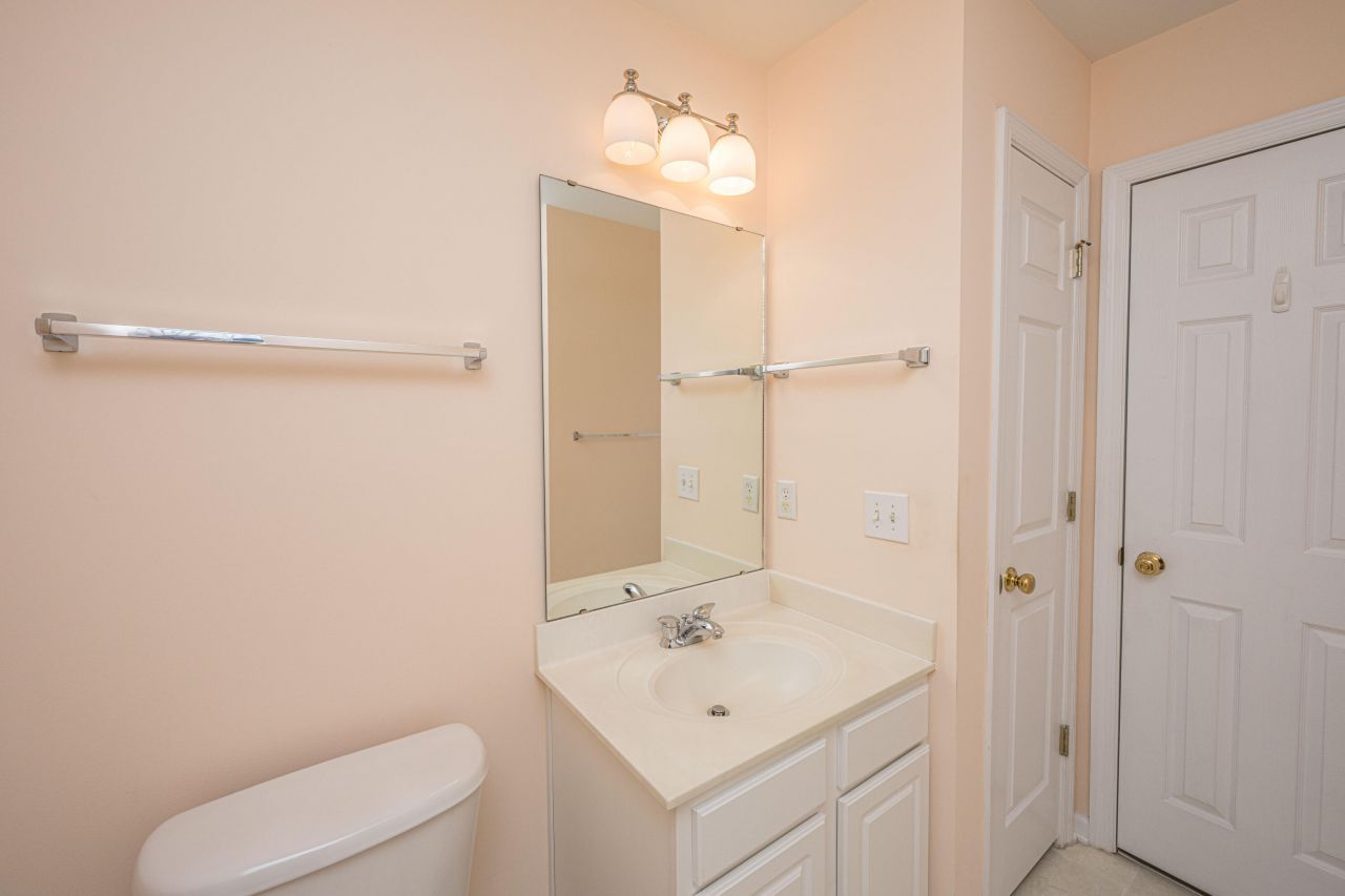 100 Moon Shadow Lane Photo 23