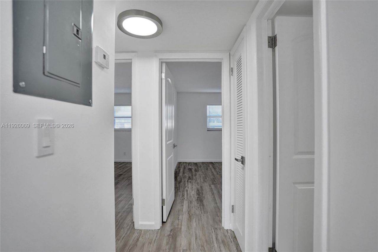 243 Castlewood Dr, Unit 2, North Palm Beach, FL 33408 Photo