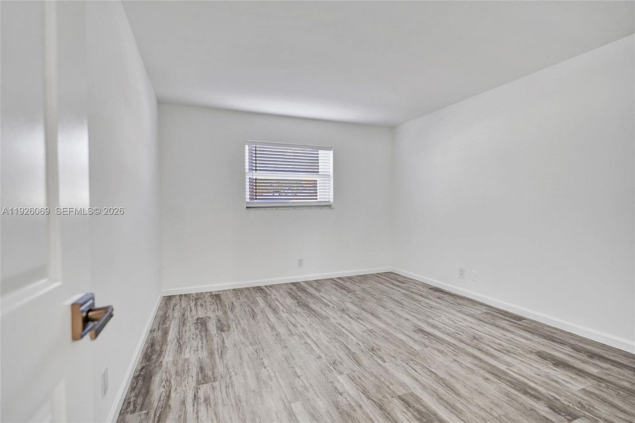 243 Castlewood Dr, Unit 2, North Palm Beach, FL 33408 Photo