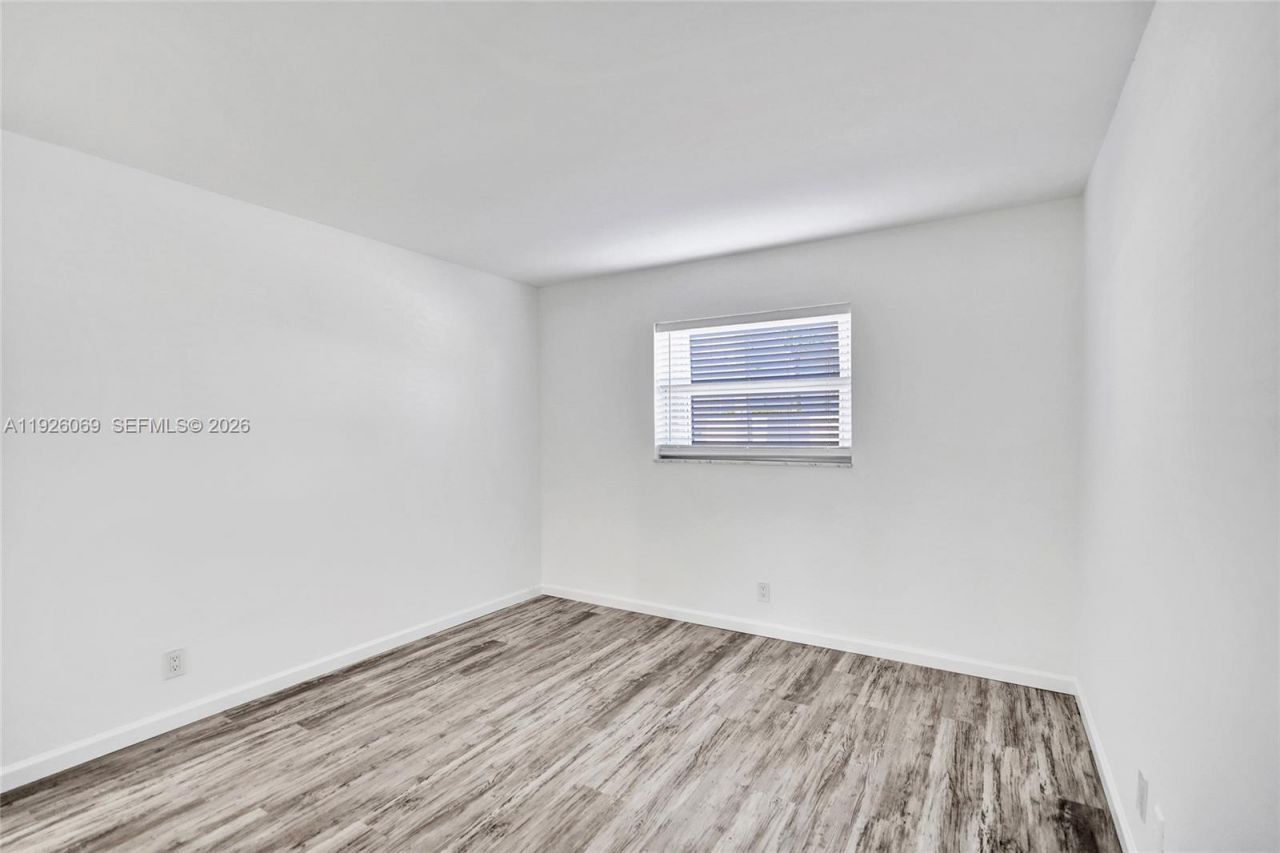 243 Castlewood Dr, Unit 2, North Palm Beach, FL 33408 Photo