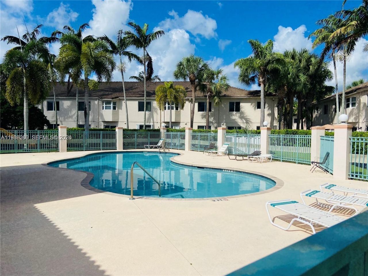 2173 NW 78th Ave , Unit 204, Pembroke Pines, FL 33024 Photo