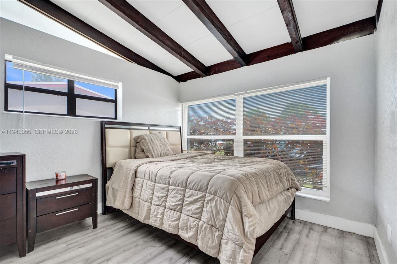 19620 NW 6th Ct, Miami Gardens, FL 33169 Photo